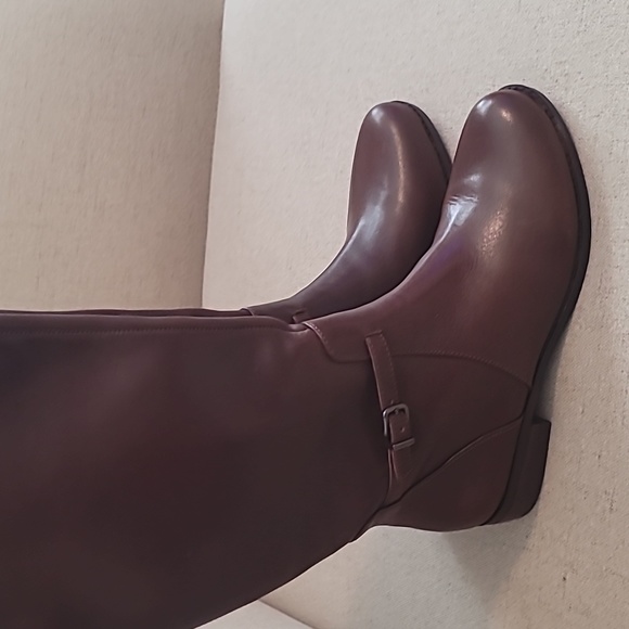 NWT!! Gianni Bini Leather Boots - Picture 4 of 10